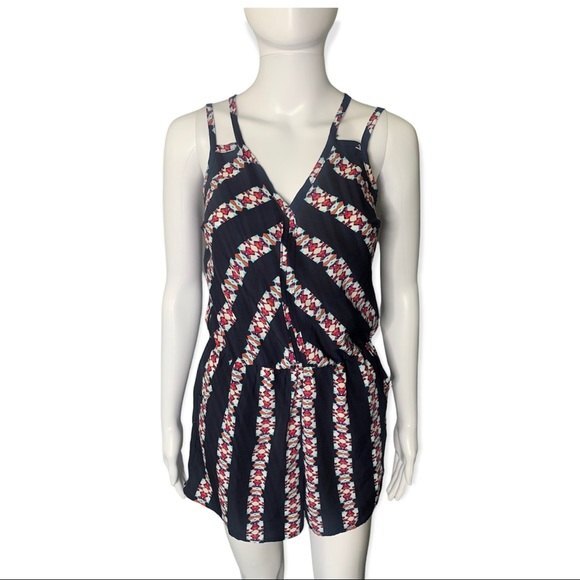 Xhilaration Black Floral Print Sleeveless V Neck Mini Romper Size XS - Picture 1 of 9